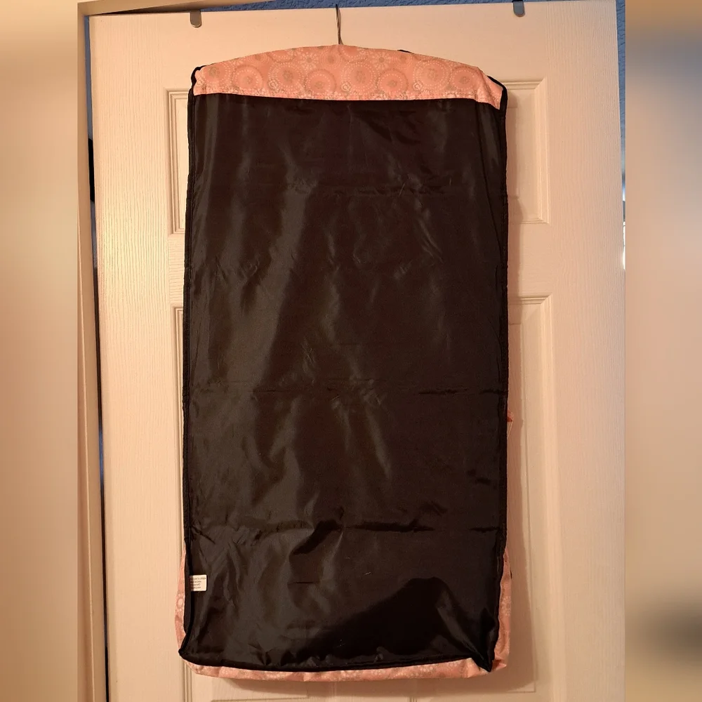 4/$15 🌻 Stylish Pink Hanging Organizer